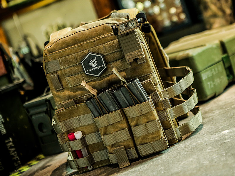 Emersongear Military Combat Leichte Plattenträgerweste mit AVS im CP-Stil