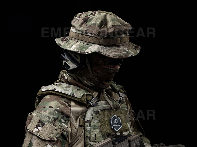 Milit&auml;rh&uuml;te